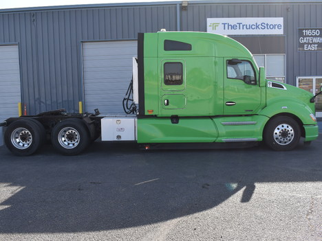 USED 2021 KENWORTH T680 SLEEPER TRUCK #11524-6