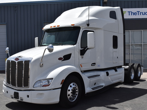 USED 2021 PETERBILT 579 SLEEPER TRUCK #11525-1