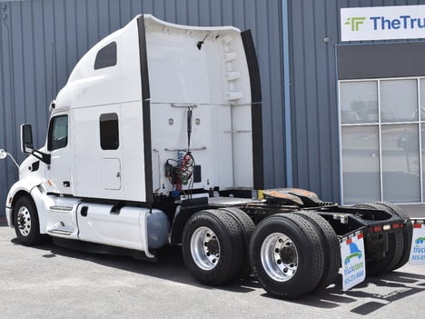 USED 2021 PETERBILT 579 SLEEPER TRUCK #11525-3