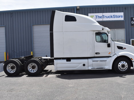 USED 2021 PETERBILT 579 SLEEPER TRUCK #11525-6