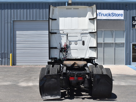 USED 2019 INTERNATIONAL LT625 SLEEPER TRUCK #11532-4