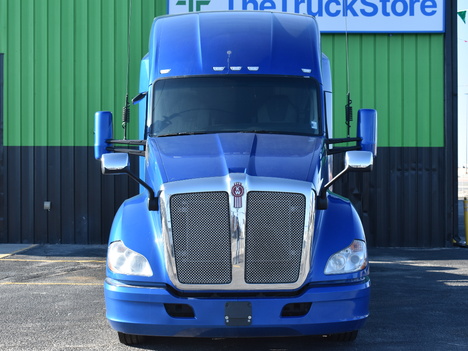 USED 2021 KENWORTH T680 SLEEPER TRUCK #11540-8