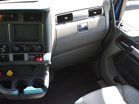 USED 2021 KENWORTH T680 SLEEPER TRUCK #11542-12