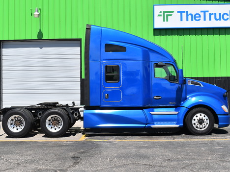 USED 2021 KENWORTH T680 SLEEPER TRUCK #11542-6