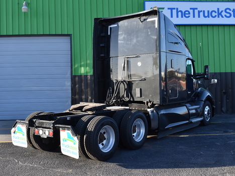 USED 2021 KENWORTH T680 SLEEPER TRUCK #11544-5