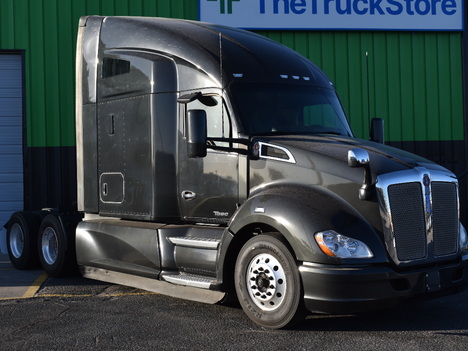 USED 2021 KENWORTH T680 SLEEPER TRUCK #11544-7