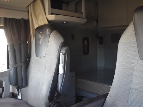 USED 2021 KENWORTH T680 SLEEPER TRUCK #11544-9