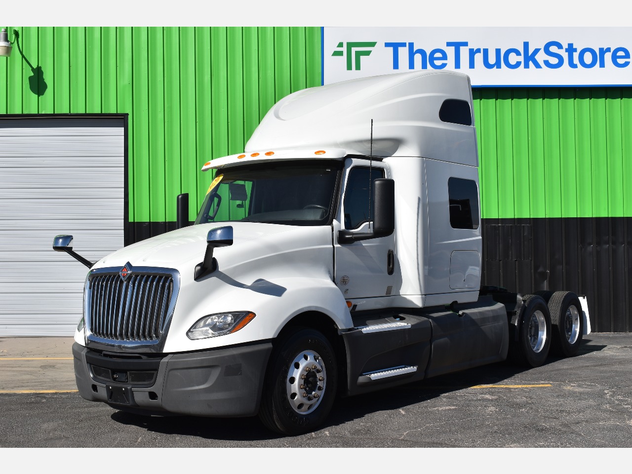 USED 2020 INTERNATIONAL LT625 SLEEPER TRUCK #11547