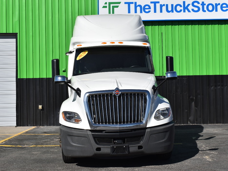 USED 2020 INTERNATIONAL LT625 SLEEPER TRUCK #11547-8