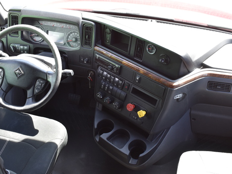 USED 2020 INTERNATIONAL LT625 SLEEPER TRUCK #11552-11