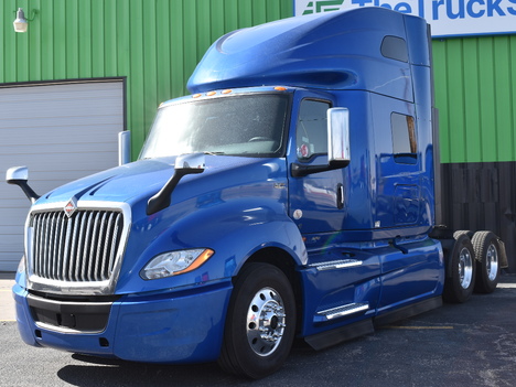USED 2022 INTERNATIONAL LT625 SLEEPER TRUCK #11556-1