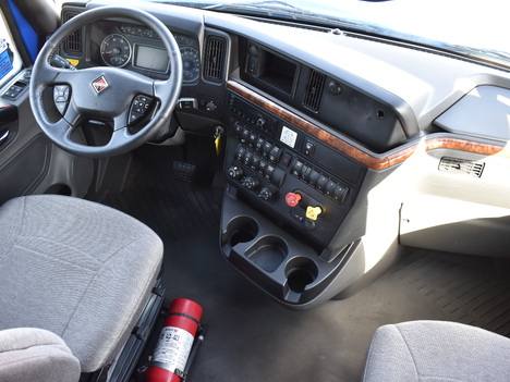 USED 2022 INTERNATIONAL LT625 SLEEPER TRUCK #11556-11