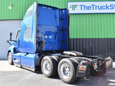 USED 2022 INTERNATIONAL LT625 SLEEPER TRUCK #11556-3
