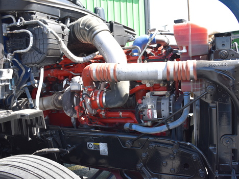 USED 2019 KENWORTH T680 SLEEPER TRUCK #11558-15