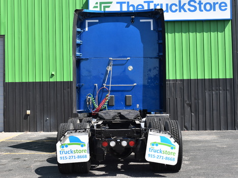 USED 2019 KENWORTH T680 SLEEPER TRUCK #11558-4