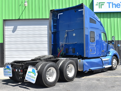 USED 2019 KENWORTH T680 SLEEPER TRUCK #11558-5