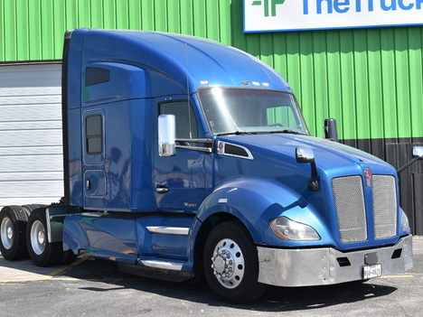 USED 2019 KENWORTH T680 SLEEPER TRUCK #11558-7