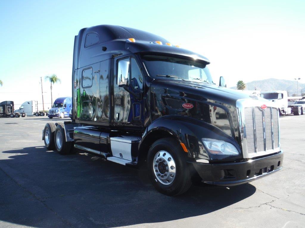 2015 Peterbilt 587 Sleeper For Sale 10960