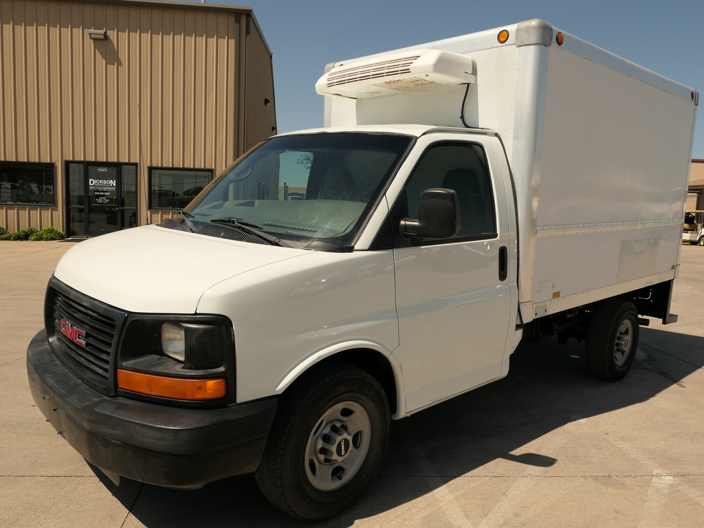 USED 2006 GMC G3500 REEFER TRUCK #3557