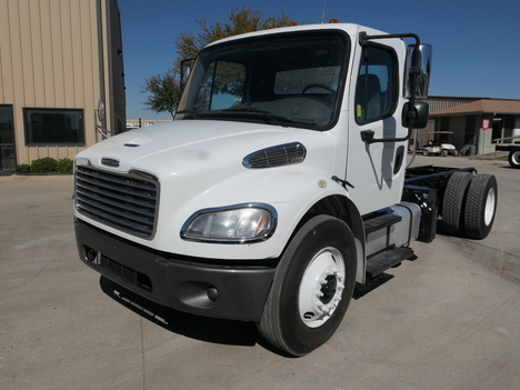 2014 FREIGHTLINER M2 Reefer Truck #5817