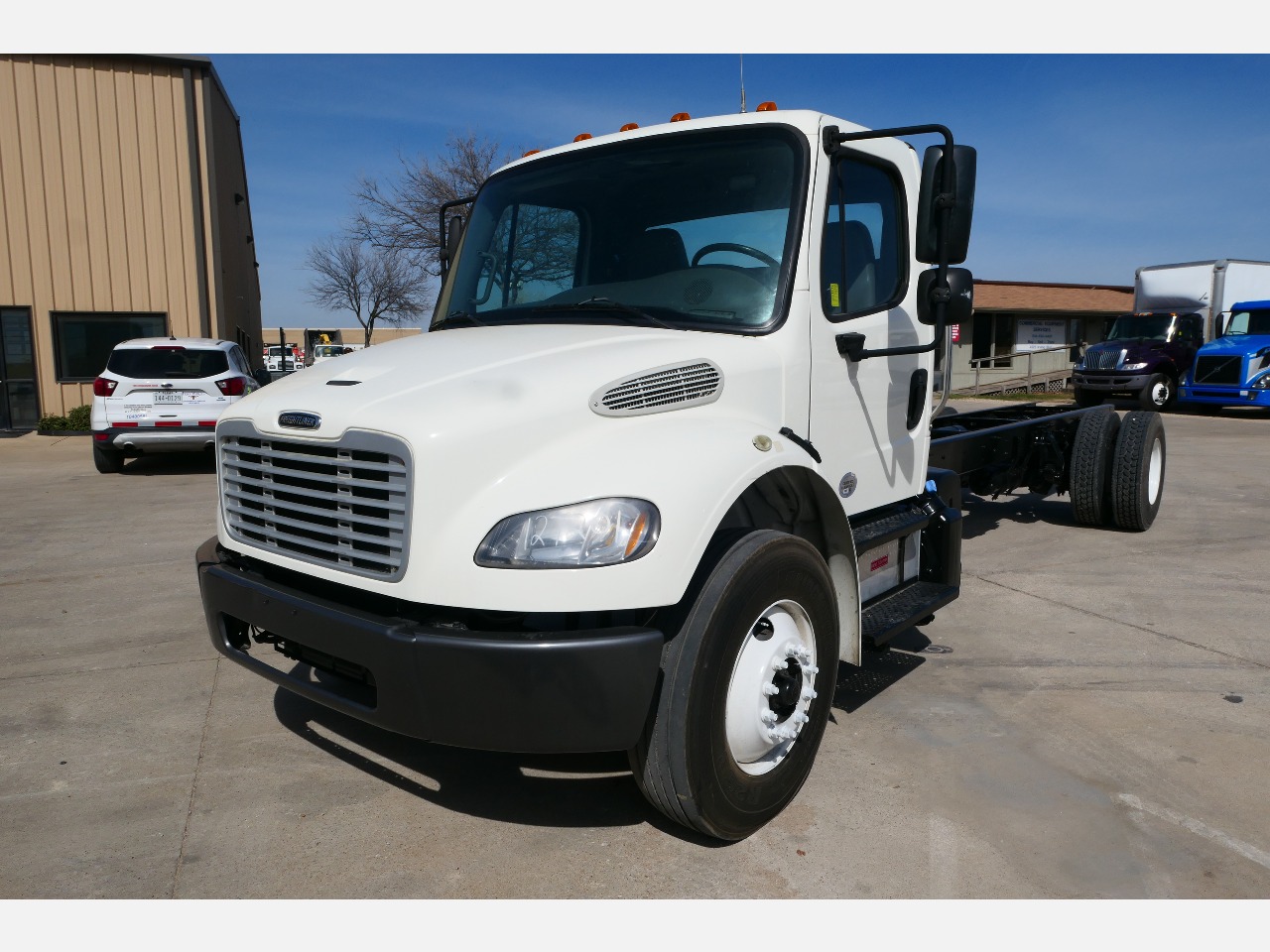 2016 FREIGHTLINER M2 Cab Chassis Truck #1 2016 FREIGHTLINER M2 Cab Chassis Truck #1