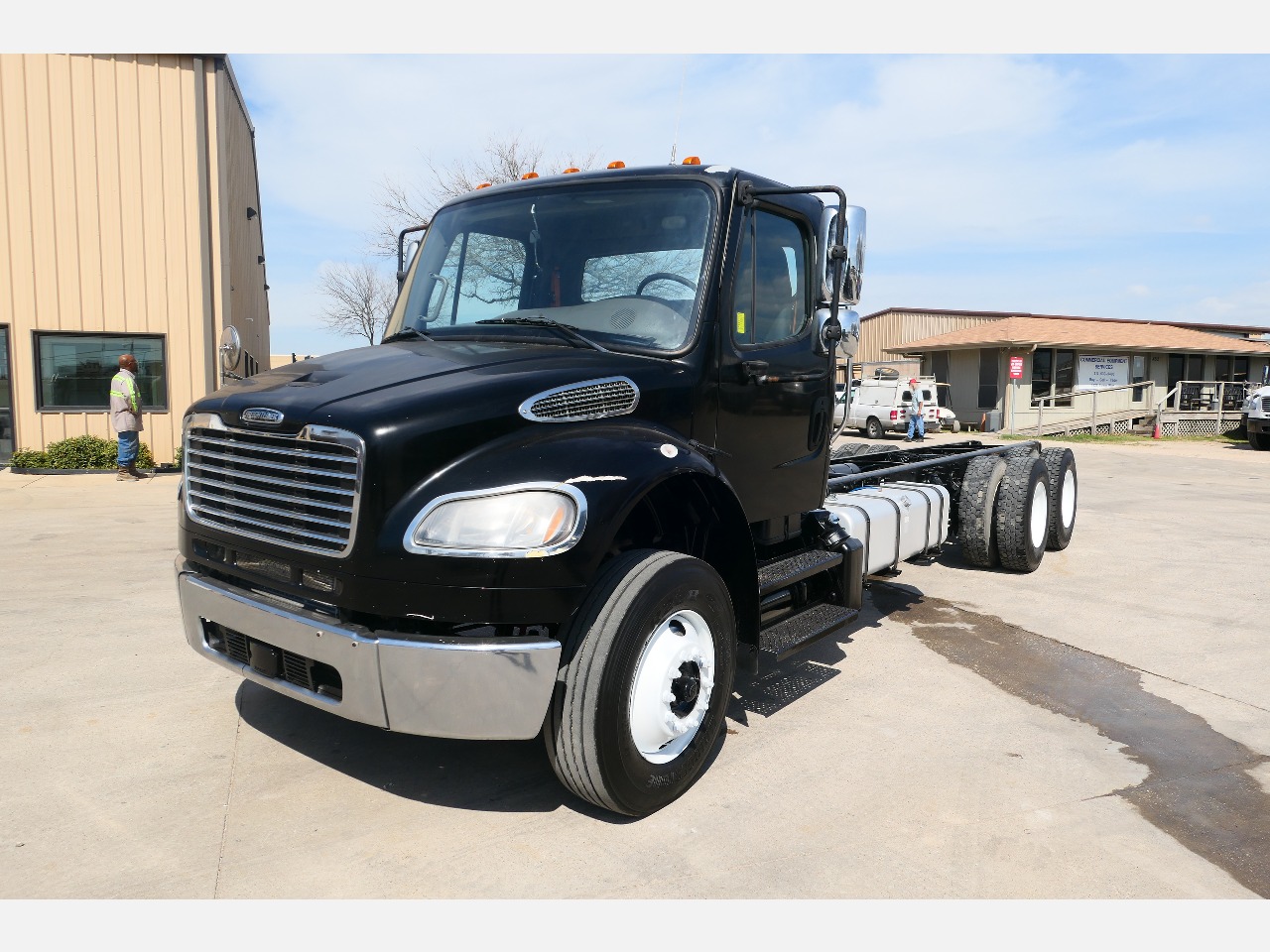 2019 FREIGHTLINER M2106 Cab Chassis Truck #1 2019 FREIGHTLINER M2106 Cab Chassis Truck #1
