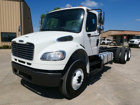 2017 FREIGHTLINER M2 Cab Chassis Truck #6157 2017 FREIGHTLINER M2 Cab Chassis Truck #6157