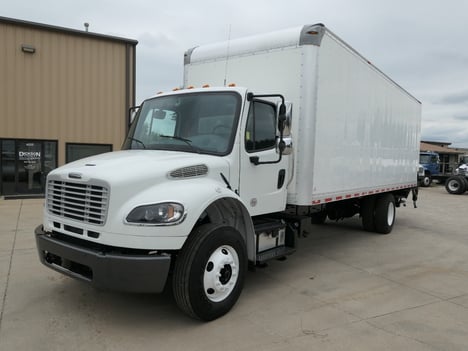 2022 FREIGHTLINER M2 Box Van Truck #6374 2022 FREIGHTLINER M2 Box Van Truck #6374