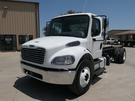 2020 FREIGHTLINER M2106 Cab Chassis Truck #6435 2020 FREIGHTLINER M2106 Cab Chassis Truck #6435