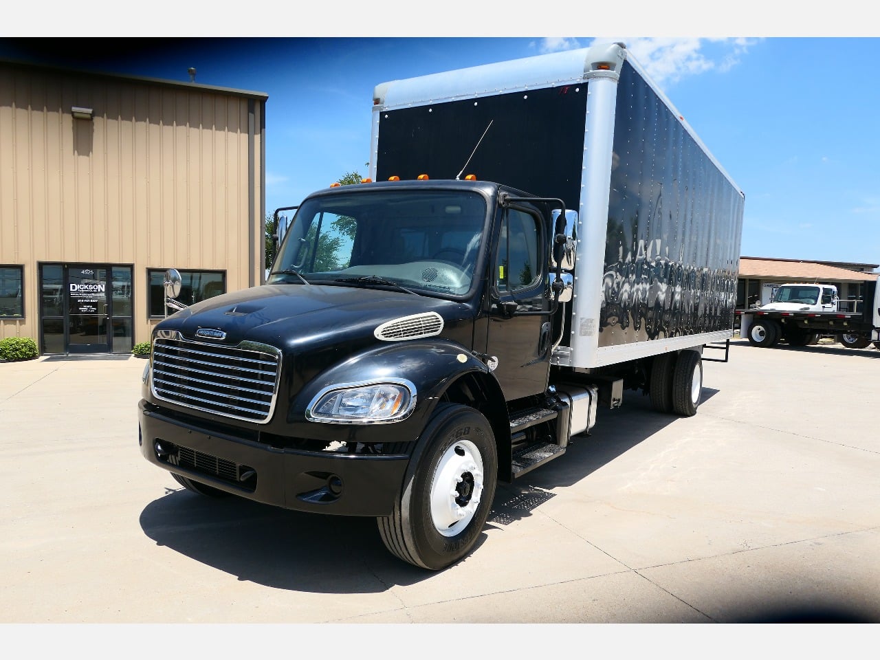 2015 FREIGHTLINER M2106 Box Van Truck #1 2015 FREIGHTLINER M2106 Box Van Truck #1