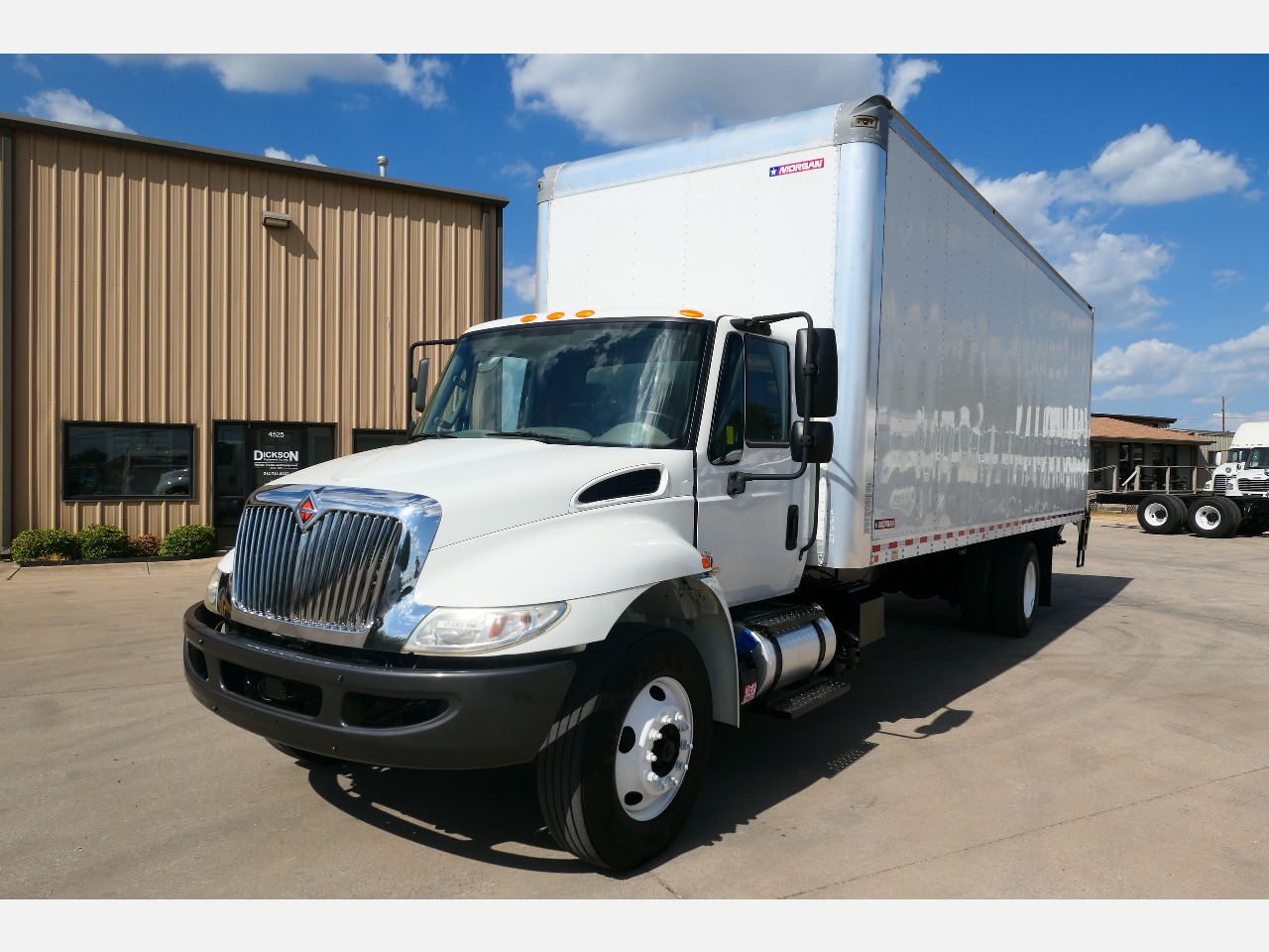 2019 INTERNATIONAL 4300 Box Van Truck #1 2019 INTERNATIONAL 4300 Box Van Truck #1