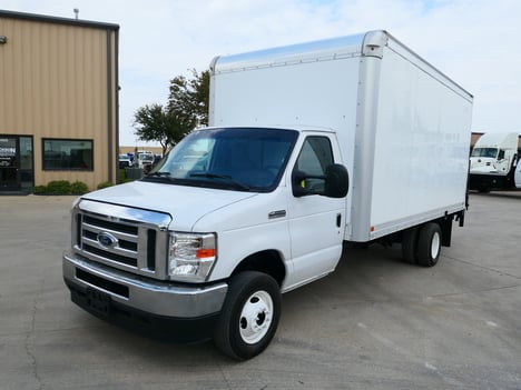 2022 FORD E450 Box Van Truck #6590 2022 FORD E450 Box Van Truck #6590