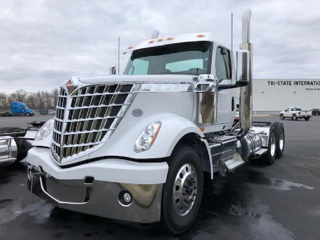2019 INTERNATIONAL LONESTAR Tandem Axle Daycab