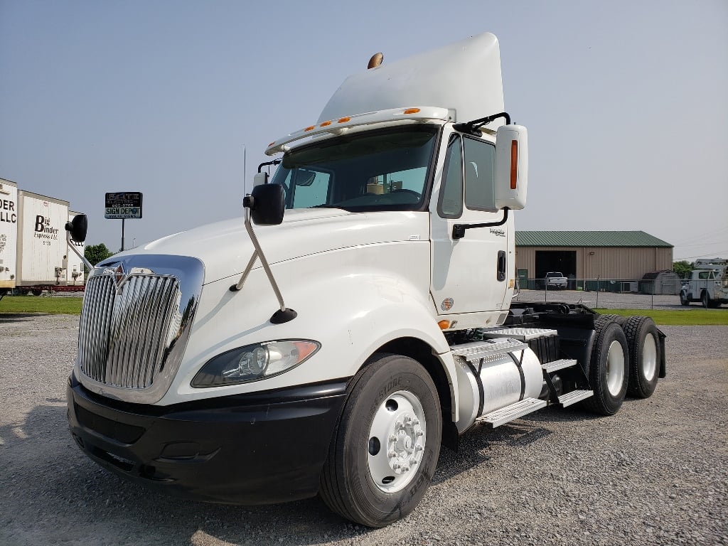 2011 INTERNATIONAL ProStar Tandem Axle Daycab