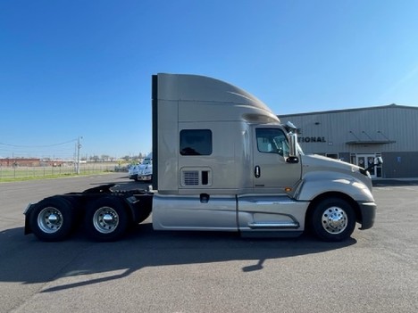 USED 2019 INTERNATIONAL LT 625 TANDEM AXLE SLEEPER TRUCK #1243-5