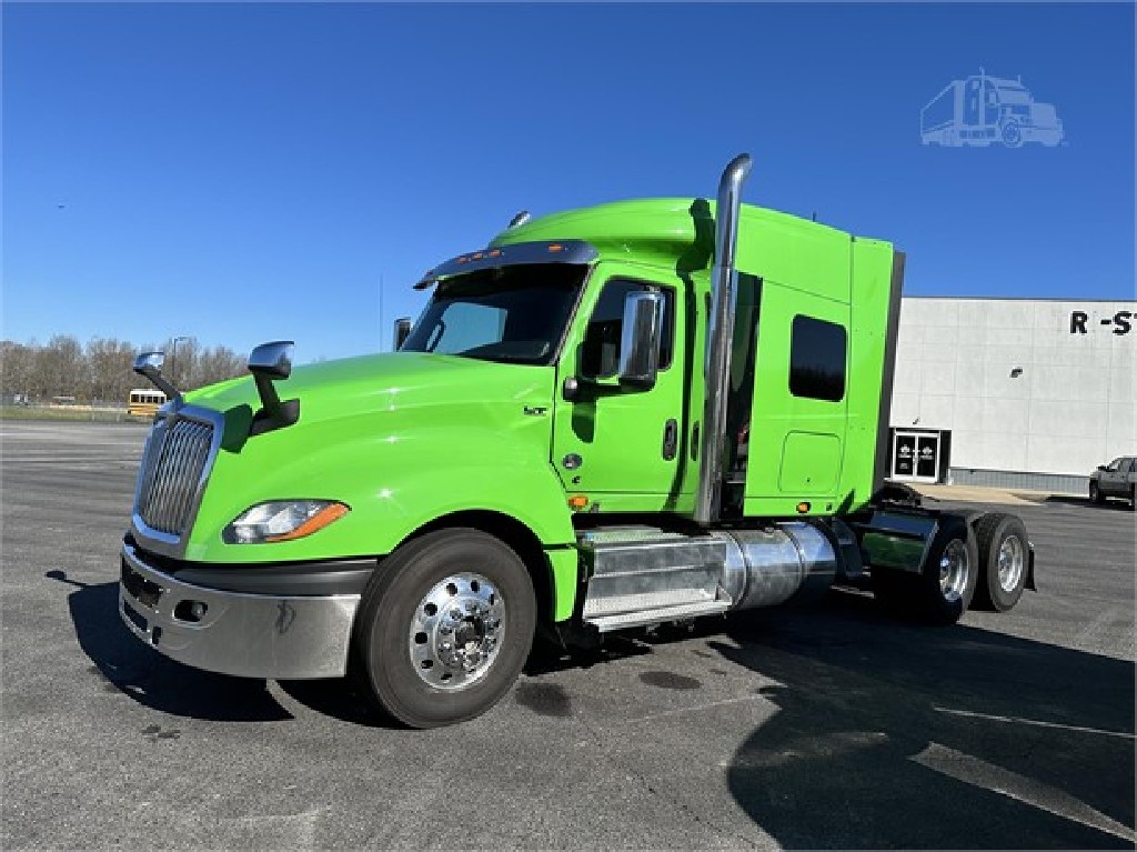 2020 INTERNATIONAL LT Tandem Axle Sleeper