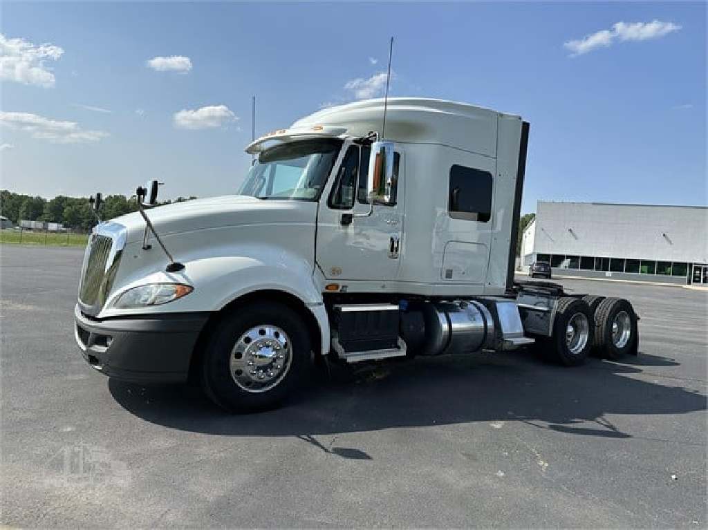 2014 INTERNATIONAL Prostar Tandem Axle Sleeper