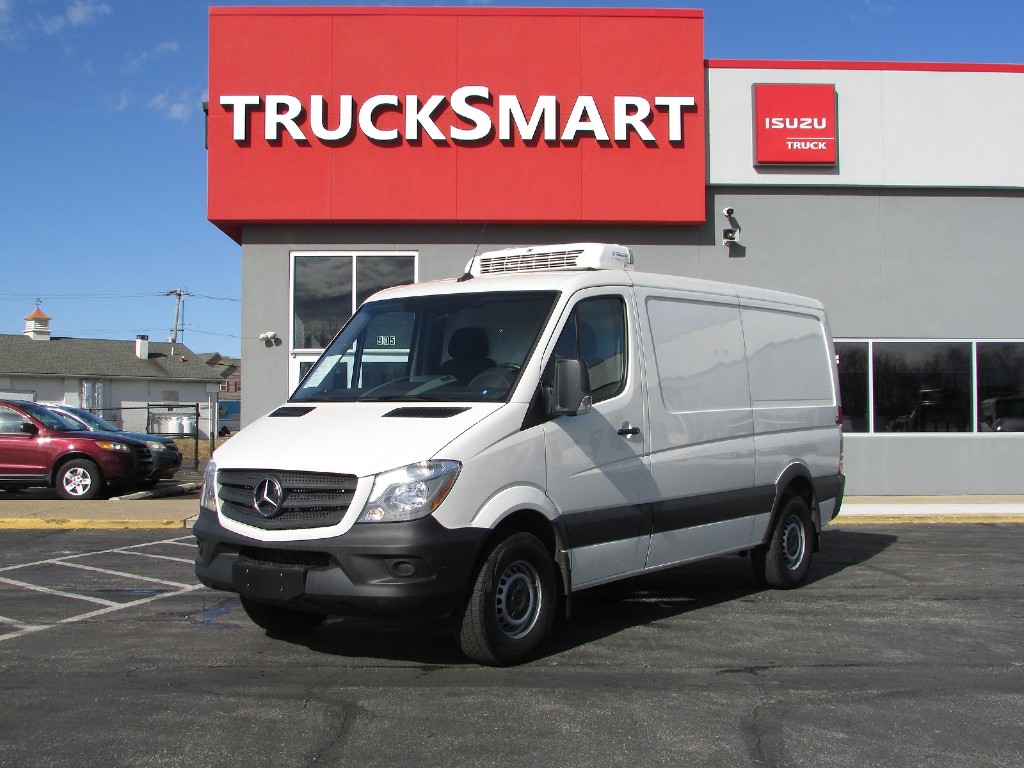 2018 Mercedes Benz Sprinter 2500 Reefer Truck For 11332 Used 2018 Mercedes Benz Sprinter 2500 Reefer Truck 11332