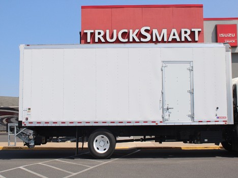 USED 2019 ISUZU FTR BOX VAN TRUCK #11406-7