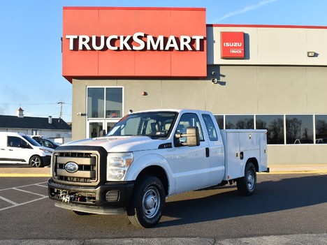 USED 2011 FORD F350 SERVICE - UTILITY TRUCK #12906