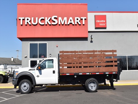 USED 2014 FORD F550 FLATBED TRUCK #12952-4