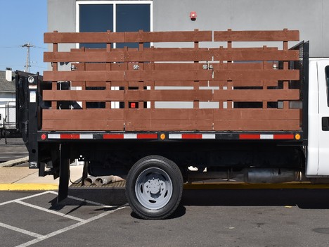 USED 2014 FORD F550 STAKE BODY TRUCK #12953-7