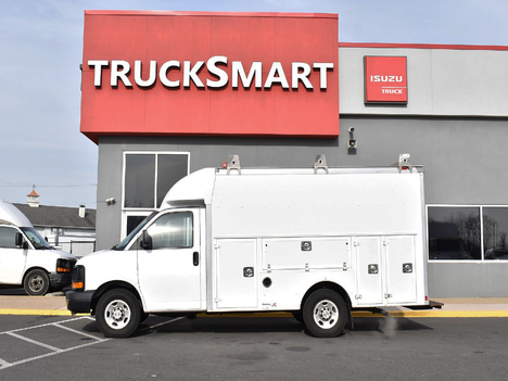 USED 2014 CHEVROLET EXPRESS 3500 CUTAWAY CUBE TRUCK #13017-4