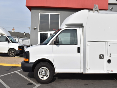 USED 2014 CHEVROLET EXPRESS 3500 CUTAWAY CUBE TRUCK #13017-6