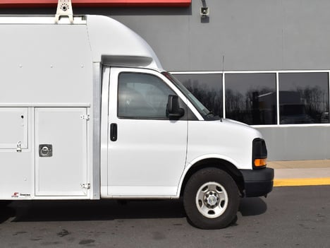 USED 2014 CHEVROLET EXPRESS 3500 SERVICE - UTILITY TRUCK #13018-11