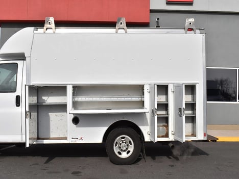 USED 2014 CHEVROLET EXPRESS 3500 SERVICE - UTILITY TRUCK #13018-8