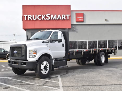 USED 2019 FORD F650 FLATBED TRUCK #13049