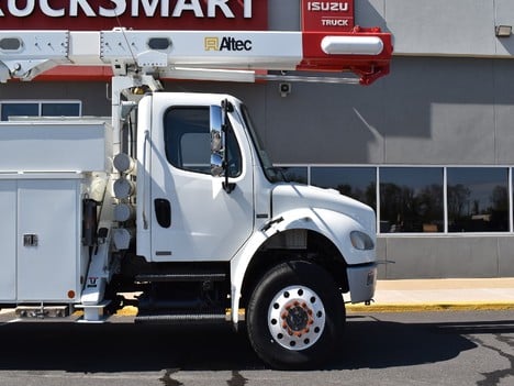 USED 2007 FREIGHTLINER M2 106 SERVICE - UTILITY TRUCK #13082-19