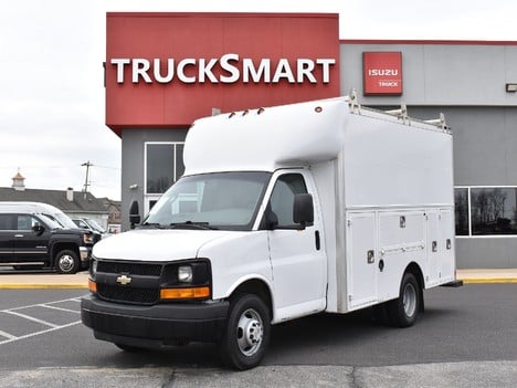 USED 2016 CHEVROLET EXPRESS G3500 CUTAWAY CUBE TRUCK #13121