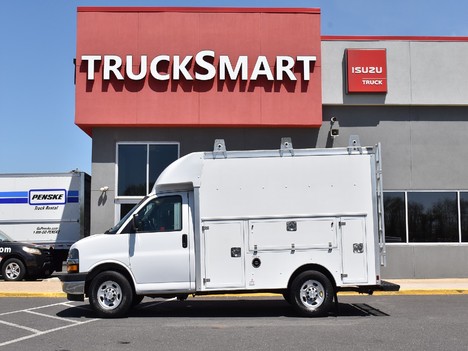 USED 2019 CHEVROLET EXPRESS 3500 CUTAWAY CUBE TRUCK #13183-4